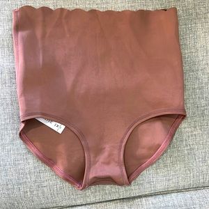 NWOT Baobei support bloomers, size medium color coco